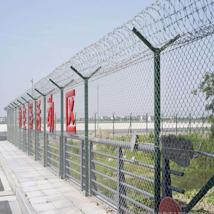 物理機(jī)場(chǎng)圍界防護(hù)網(wǎng)圖片4