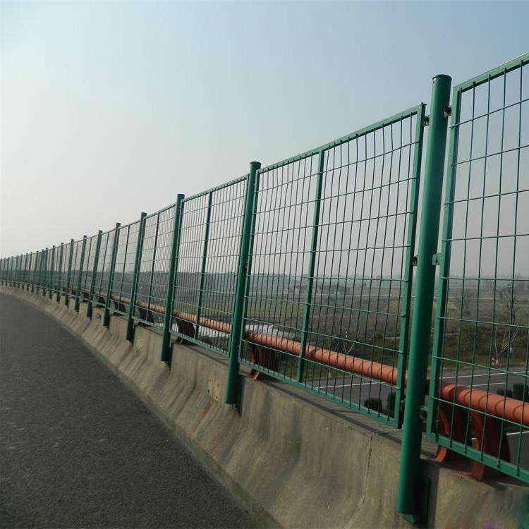 高速公路隔離柵圖片4