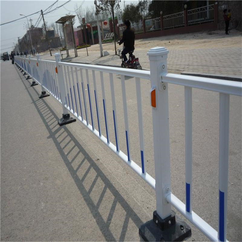 京式道路護(hù)欄圖片1