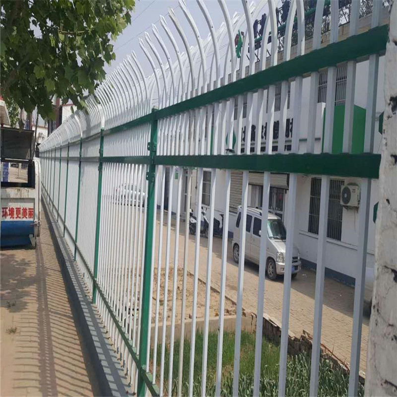 三根橫梁鋅鋼護(hù)欄圖片4
