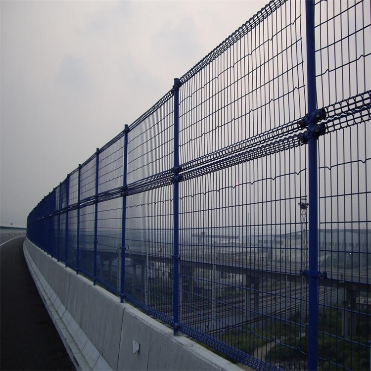 橋梁防撞隔離柵圖片3