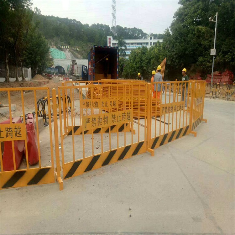 基坑防護欄桿圖片3