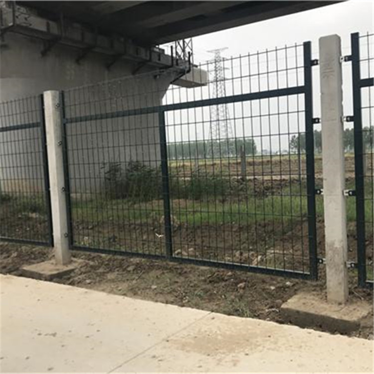 鐵路防護(hù)柵欄圖片3