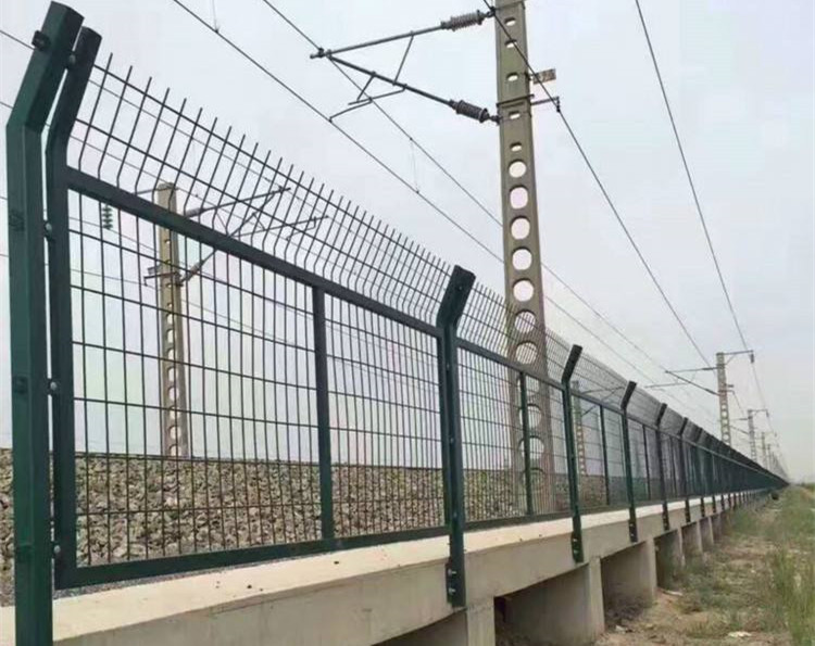 鐵路防護(hù)柵欄 