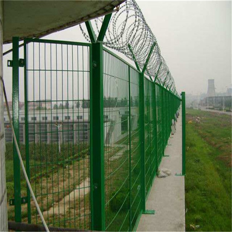 機(jī)場(chǎng)鋼筋圍欄網(wǎng)圖片3
